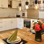 Modernes 3-familienhaus Im Allgaeu Erkheim